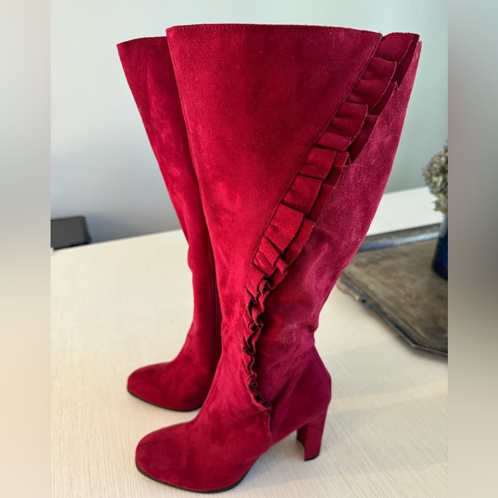 RUBINO OHARA DEEP RED GORGEOUSLY STRIKING NEW RUFFLE BOOTS